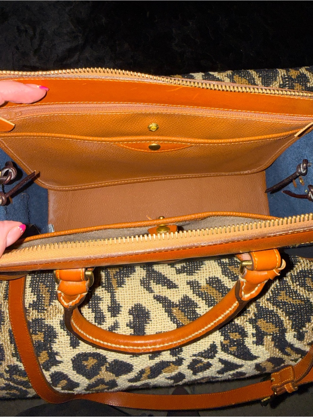 Dooney & Bourke Navy Pebbled Leather Satchel with Tan Trim and Gold Hardware - Picture 4 of 4
